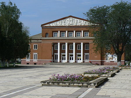 Lukovit-chitalishte.JPG