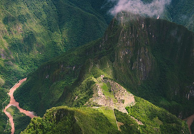 File:Machu_Picchu_Mountain_Preben-nilsen-363088.jpg