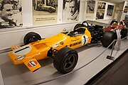 McLaren M7A