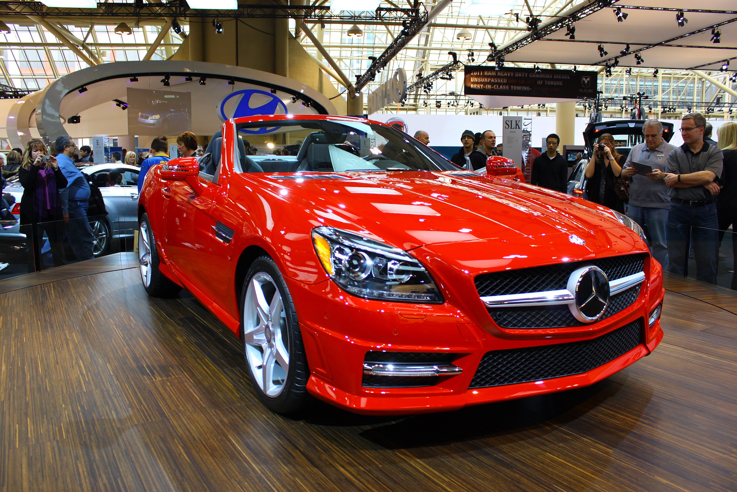 File:Mercedes SLK front 20071011.jpg - Wikimedia Commons