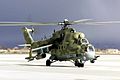 Helicóptero de ataque con capacidad para tropas Mi-24P "Hind-F".