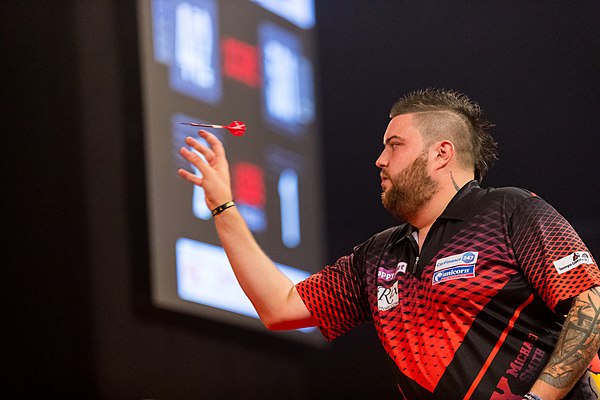 Smith during the 2017 German Darts Grand Prix