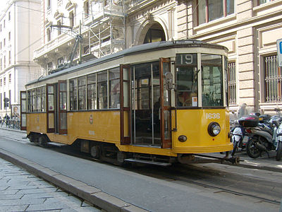 400px-Milano_tram_via_Cant%C3%B9