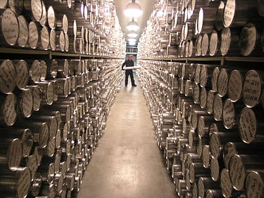 Ice core storage area at NICL NICL Freezer.jpg