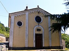 La chiesa parrocchiale di San Lorenzo nella località di Oltre Vara (Padivarma)