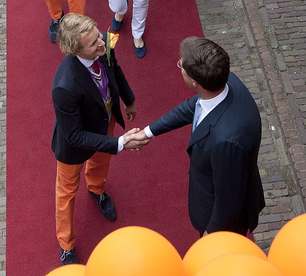 Zonderland being received by the Dutch Prime Minister Mark Rutte prior to the ceremony at Torentje in 2012