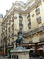 Edifícios localizados na praça de l'Opéra-Louis-Jouvet