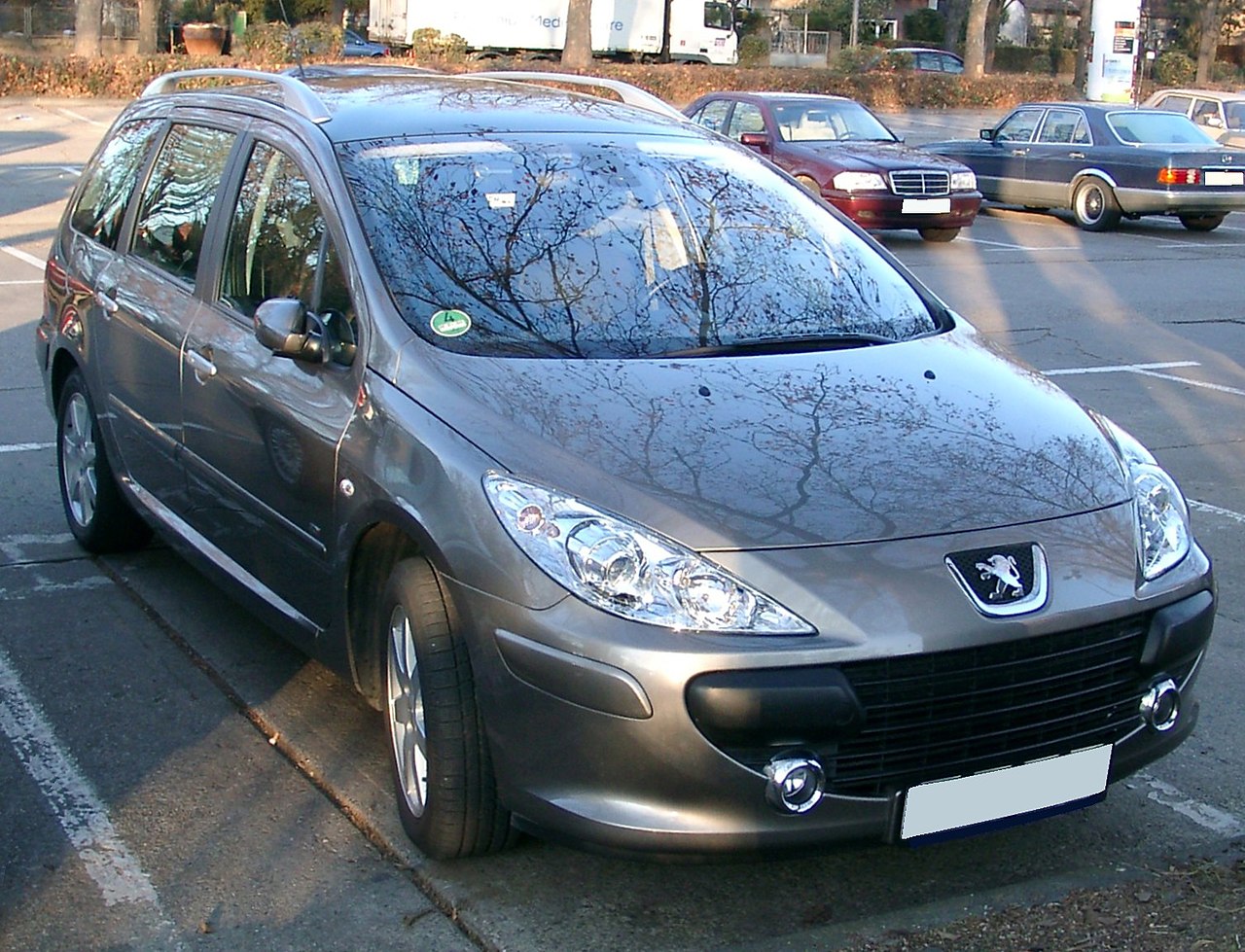 File:Peugeot 307 SW front 20071217.jpg - Wikimedia Commons
