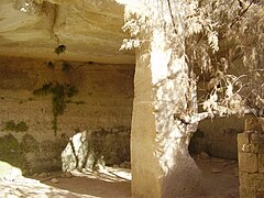 PikiWiki Israel 15774 Nabatean water cistern in the negev israel.JPG