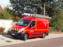 Pont-sur-Yonne-FR-89-camionnette des pompiers-a1.jpg