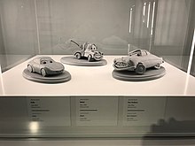 Clay concept model of Mater with Sally and Doc Hudson Presentacio de l'exposicio "Pixar. Construint personatges" al CaixaForum Girona 12.jpg