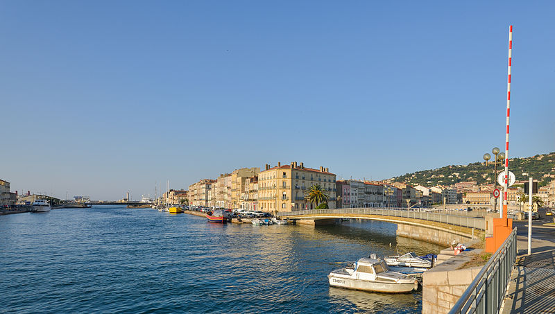 File:Quai de la République, Sète 01.jpg