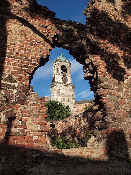 File:RU Vyborg Clock tower 2.JPG