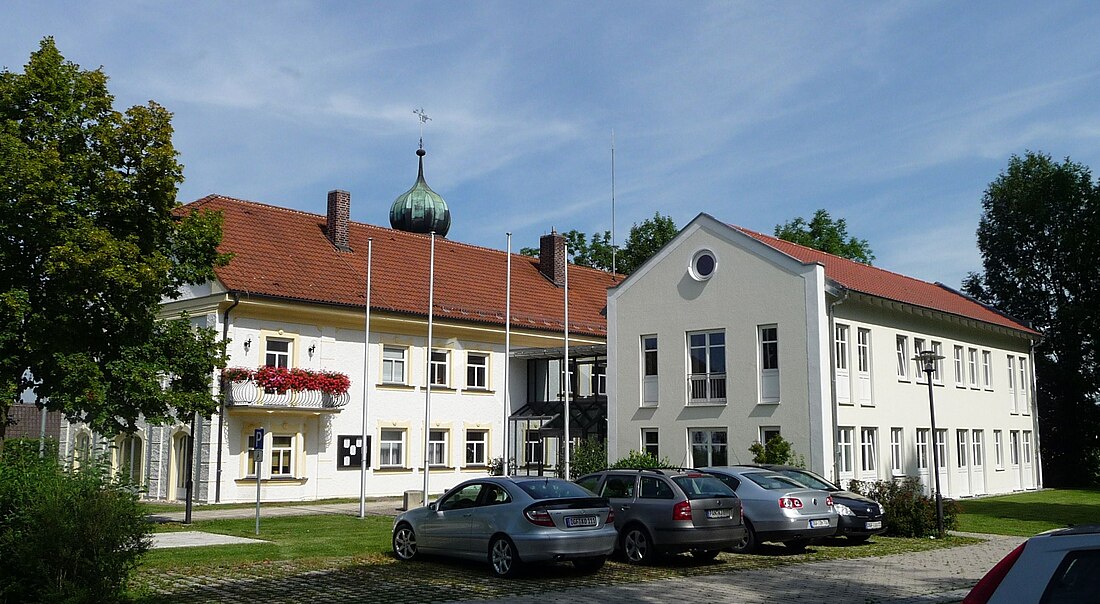 File:Rathaus Reisbach.JPG