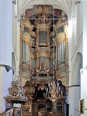 Rostock Marienkirche Orgel 2011-02-12.jpg