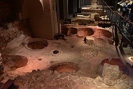 Ruins of Roman Barcelona in the Museu d'Historia der la Ciutat (1) (31083805022).jpg