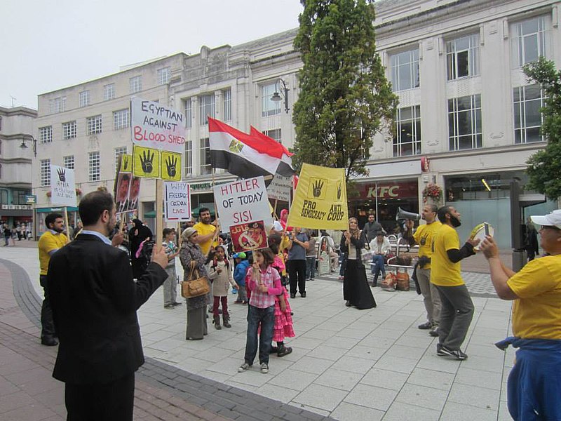 File:SISI protesters in Cardiff, Wales - 2013-09-21.jpg