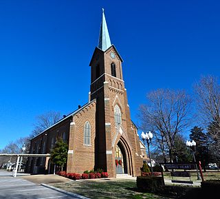 <span class="mw-page-title-main">Sacred Heart of Jesus Church (Lawrenceburg, Tennessee)</span> Historic church in Tennessee, United States