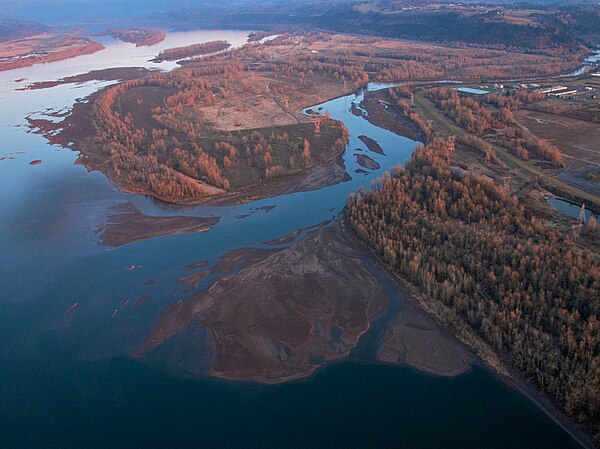 The confluence of the Sandy and Columbia Rivers in Troutdale