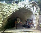 Sankt Ulrich Graz Grotte.jpg