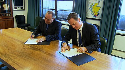 Salmond and David Cameron sign the Edinburgh Agreement at St Andrews House, 2012