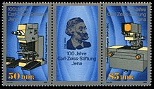 Die Carl-Zeiss-Stiftung 220px-Stamps_of_Germany_%28DDR%29_1989%2C_MiNr_Zusammendruck_3252%2C_3253