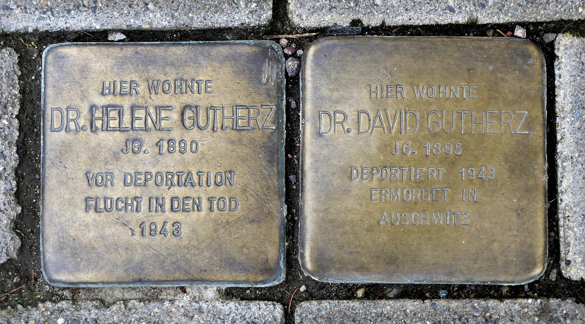 Stolpersteine für Familie Gutherz, Bahnhofstrasse 51, Döbeln.JPG