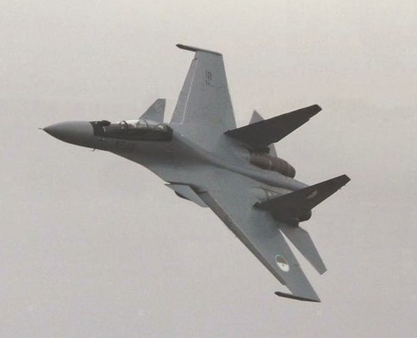 A Sukhoi SU30MKA