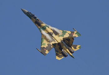 Sukhoi Su-35 MAKS'2011 Avdeev.jpg