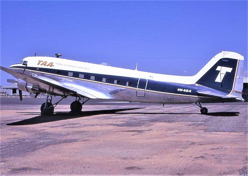 File:TAA Douglas DC-3 BNE Wheatley.jpg