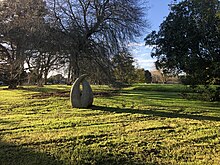 File:Te_Wai_Ōrea_Western_Springs_Lakeside_stone_sculpture.jpg