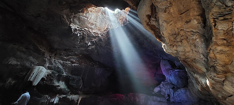 File:The Borra Caves or Borra Guhalu, at Ananthagiri hills of the Araku Valley in Andhra Pradesh 17.jpg