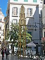 La casa dorada para pájaros de Jaume Plensa en la plaza de Félix Sáenz, 2022-02-02.