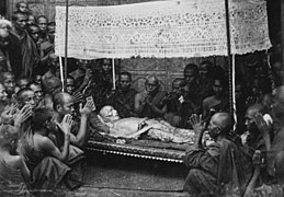 The embalmed body of Archbishop Taungdaw Sadaw, covered in goldleaf, 1895