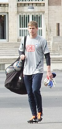 Kraft making his way to the training ground during his time at Hertha BSC in 2011. Thomas Kraft 2011.jpg