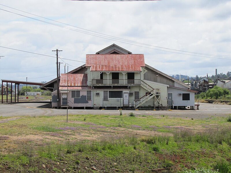 File:Toowoomba Railway Station, Goods Shed (2012).jpg