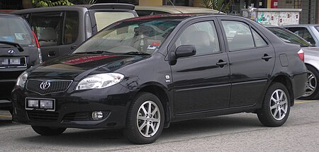 Fail:Toyota_Vios_(first_generation,_first_facelift)_(front),_Serdang.jpg