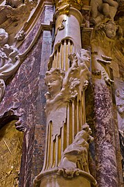 Baroque putti mascarons on a column of the El Transparente altarpiece, Toledo Cathedral, Toledo, Spain, designed and made by Narciso Tomé, 1729-1732[35]