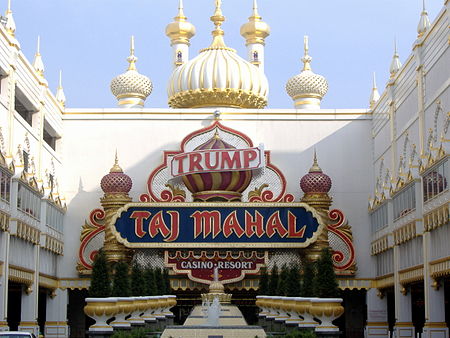 Tập_tin:Trump_Taj_Mahal,_2007.jpg
