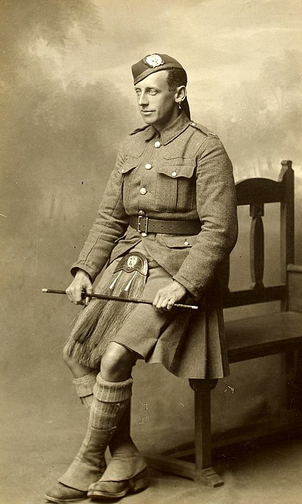 Soldier (likely London Scottish reserve regiment) wearing a two-tassel sporran and a grey kilt [1921]