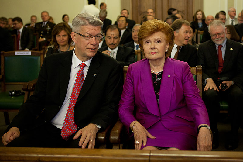 File:Valdis Zatlers and Vaira Vīķe-Freiberga.jpg