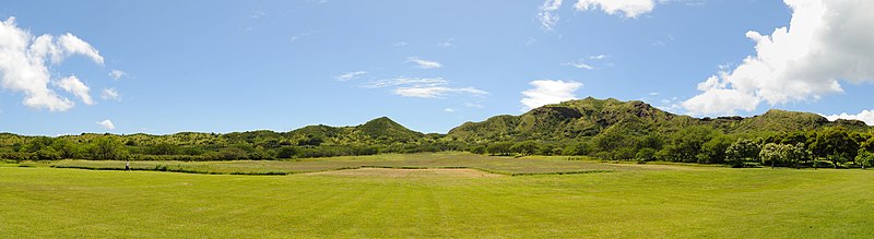 File:View inside of Diamond Head panorama (5679276354).jpg