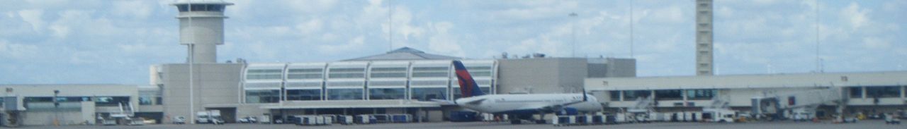 WV banner Orlando Airport.jpg