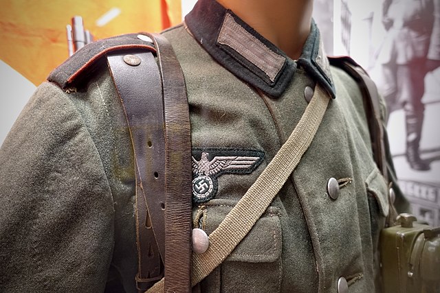 Brustadler 3er Set Uniform WH-Adler DAK,Panzer und Heer WWII