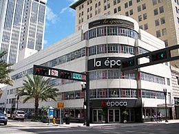 La Época, a local Miami store, is one of the main department stores on Flagler Street. Flagler Street has been Downtown's main shopping street since the 1800s