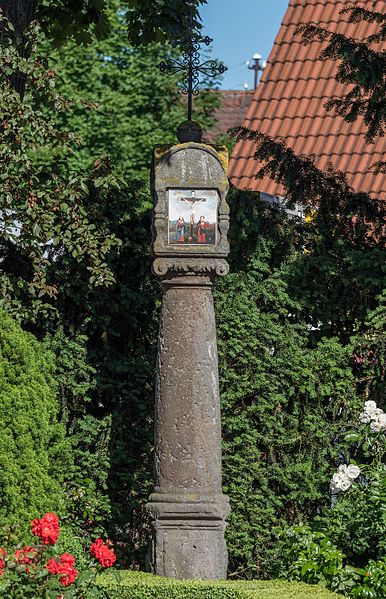 File:Wegzeichen in Höchstadt 17RM5823.jpg