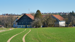 Wohnhaus eines Vierseithofes Kapellenweg 15 Berndlfriedl