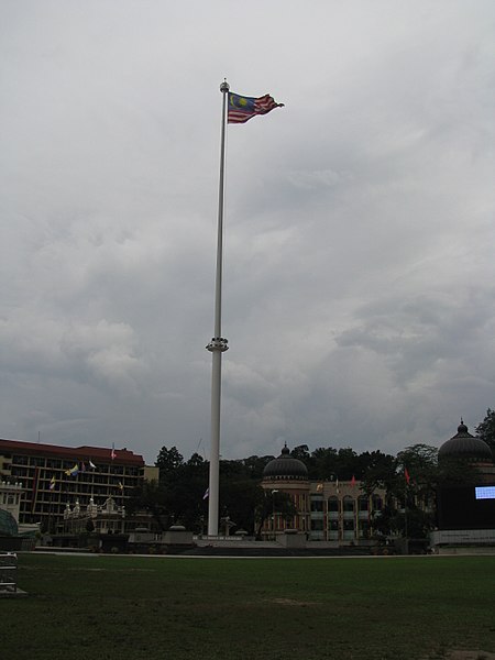 File:World's Tallest Flagpole (7904742596).jpg