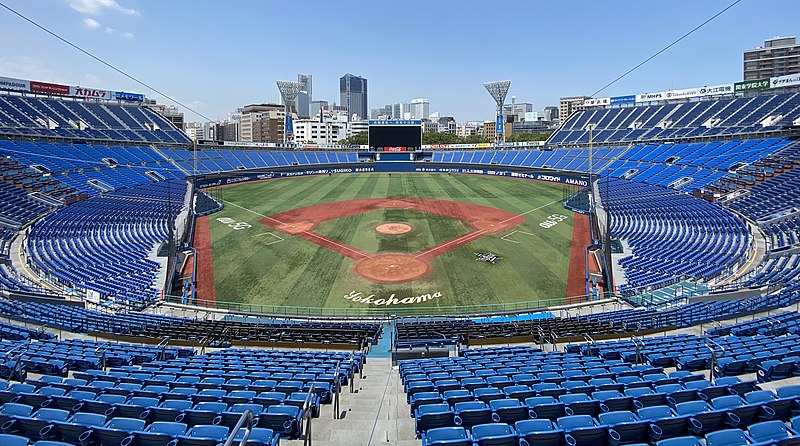 Nissan Stadium - Wikipedia