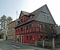 Wohnhaus mit kleinem Ladeneinbau